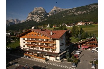 Italie Hotel La Villa, Extérieur